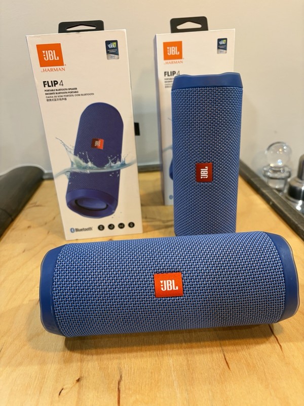 JBL Flip 4 Portable Speaker - Blue