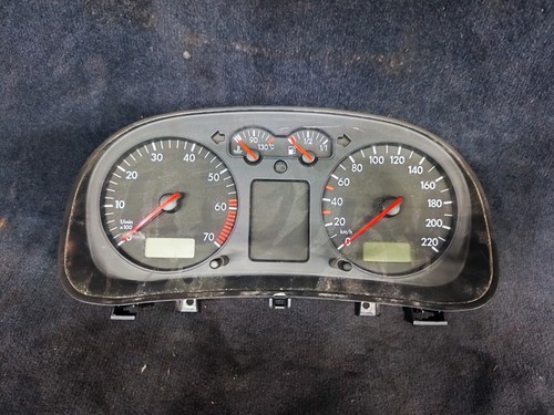 Tacho Kombiinstrument 1J0920806 VW Golf IV 1J Bj,01