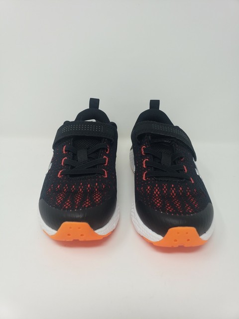 boys black under armour shoes