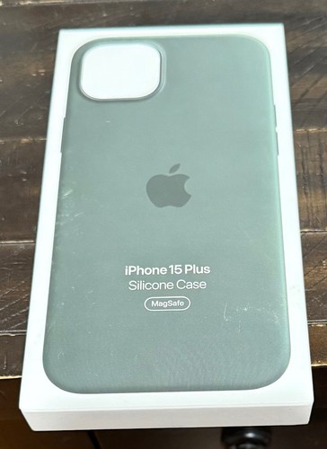 Custodia in silicone originale con MagSafe per iPhone 15 Plus / 14 Plus - Cipresso - NUOVO