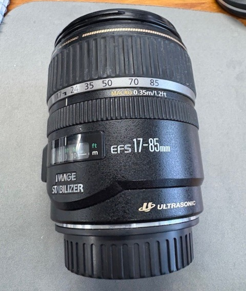 Canon EF-S 17-85mm F/4-5.6 IS USM 17-85mm F/4-5.6 IS USM -for