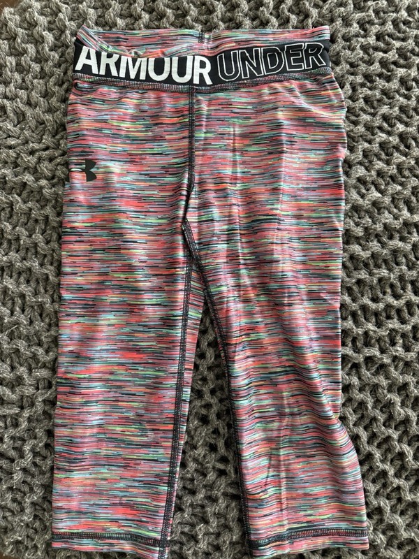 Under Armor Girls Athletic Capri Pants, Multicolored Size 6