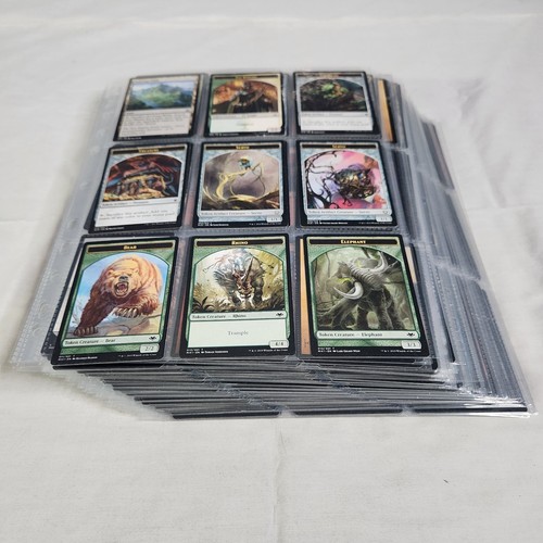 Magic The Gathering TCG Card Lot. MTG Found In Storage Unit. #Q