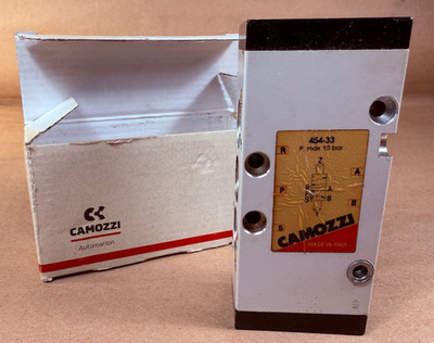 Camozzi 454-33 5/2 Position Pneumatic Directional Control Valve 10 Bar