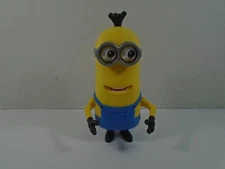 THINKWAY TOYS--DESPICABLE ME MOVIE--6.5" GIANT KEVIN MINION FIGURE (LOOK)