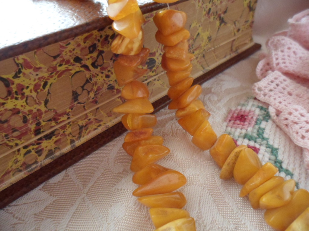 Vintage Jewelry Necklace Genuine Antique Baltic Polish Amber Art Deco