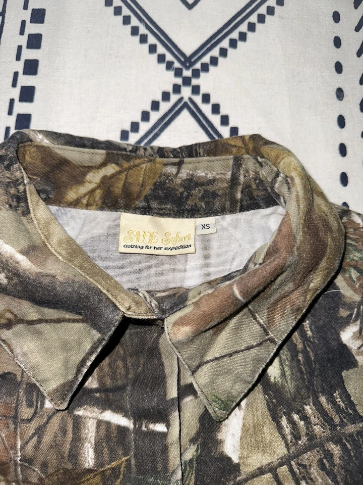 SHE Safari Outdoor REALTREE Camo Short Sleeve Button Down Shirt Size XSmall - Image 4 of 4