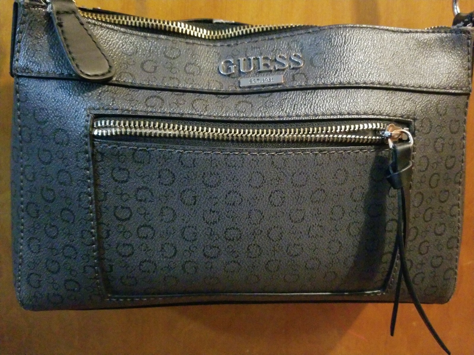 bally men's leather clutch bag