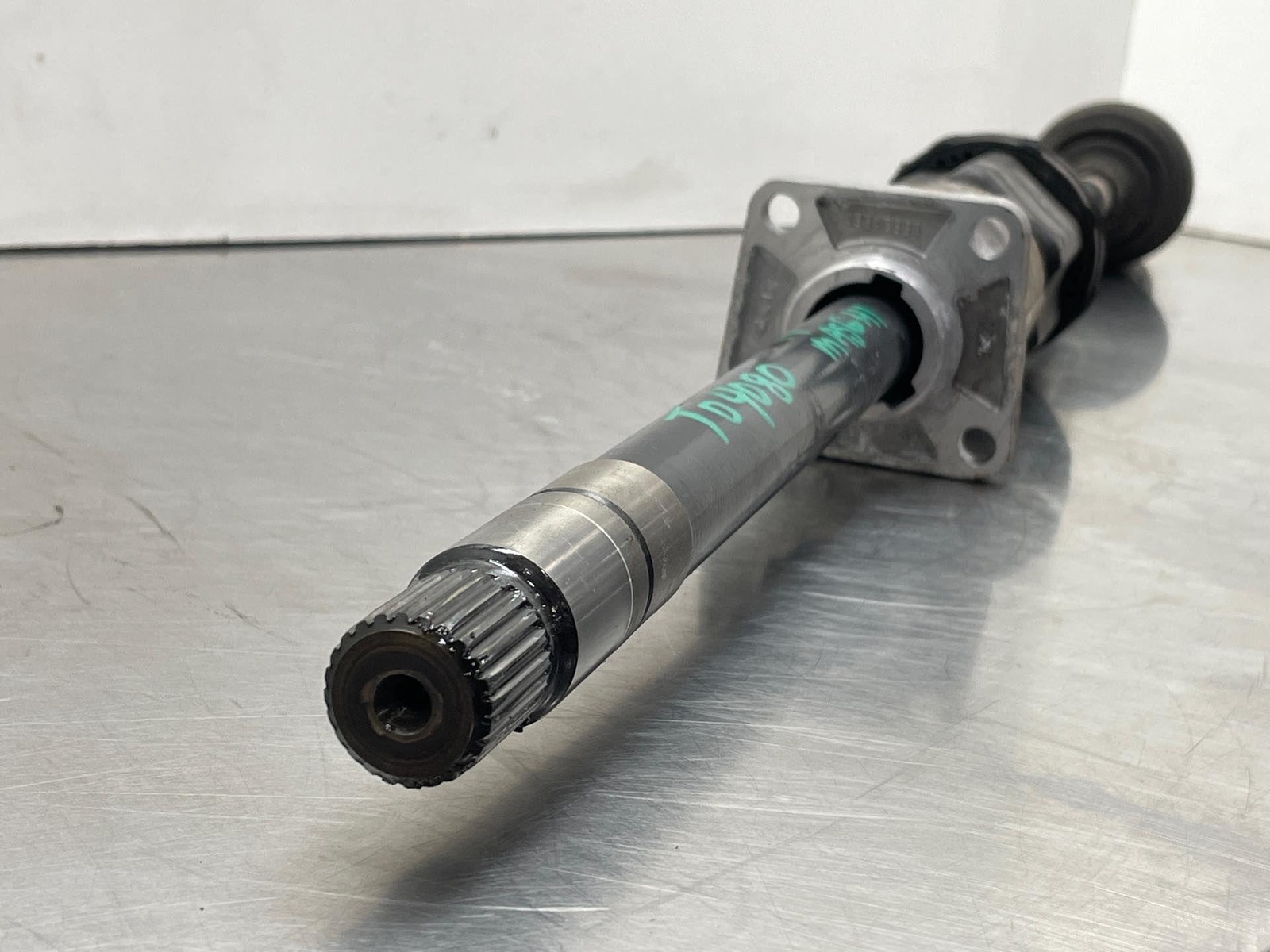 2017 Maserati Ghibli S Q4 3.0l Driver Left Axle Shaft Assembly 06700320340 17