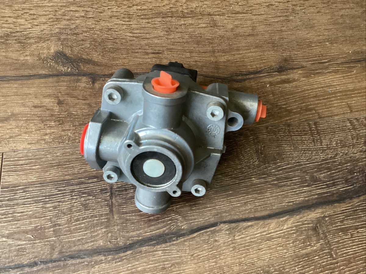 NOS NEW OEM HALDEX ABS RELAY VALVE AL364040 N-21038-AC FW337A6P1