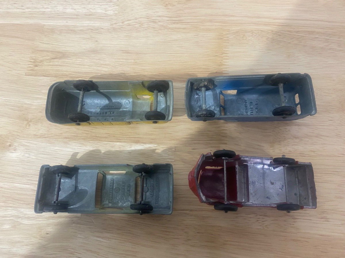 Lot De 46 Voitures Et Camions Miniatures Vintage Tootsietoy - Métal Collection