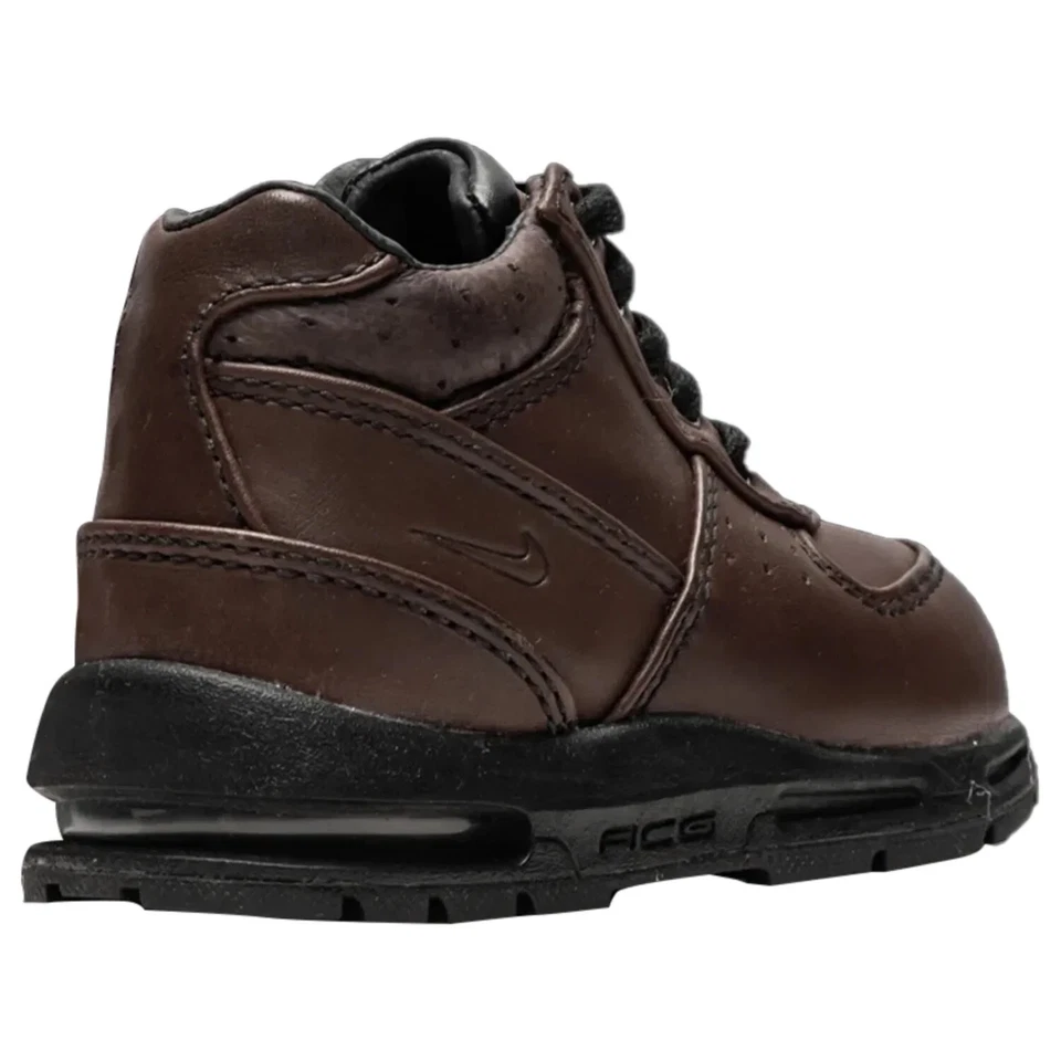 Bota Nike Goadome para niños pequeños talla 4 Foto 3 de 4