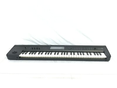 Korg KROME 61-Key - Music Workstation Keyboard & Synthesizer