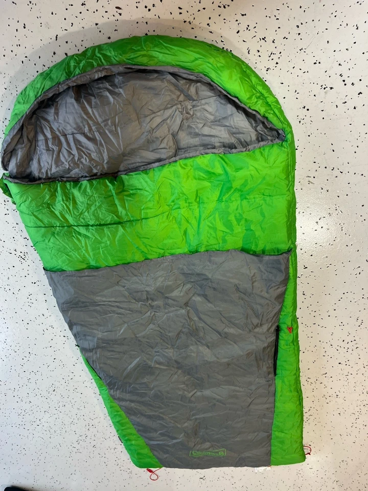 🔥🔥 Saco de dormir Coleman para clima frío/ventilado con arado de cremallera y bloqueo térmico Foto 2 de 4