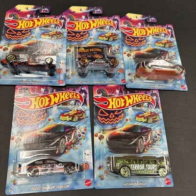 Hot Wheels 2026 Halloween Vehicle 5 Cars Set Mainline 1:64 Scale Diecast
