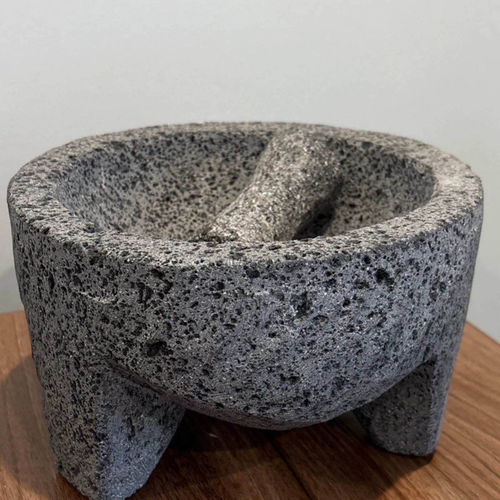 Gray Stone Mortar & Pestle 8 in Diameter 5 in Height Solid Plain Hand Wash