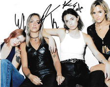 * THE BEACHES * signed 8x10 photo * BLAME MY EX * NO HARD FEELINGS * COA *