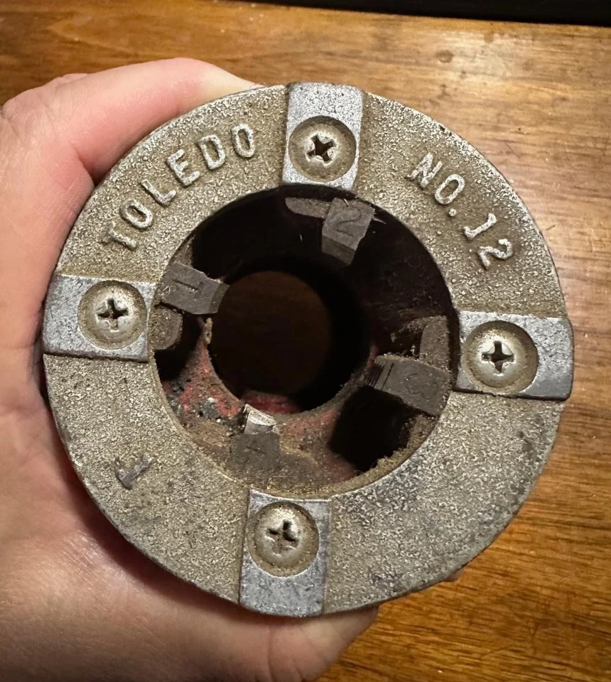 TOLEDO No. 12 Manual Pipe Threader Die - 1" - Image 2 of 4