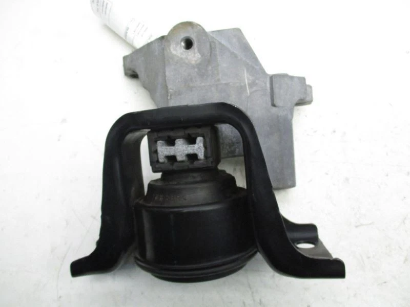 11210-1KC0B RH ПЕРЕДНИЙ ДВИГАТЕЛЬ ПОДДЕРЖКА КРОНШТЕЙН КРЕПЛЕНИЕ 2011-2017 NISSAN JUKE 30158 - Изображение 4 из 4