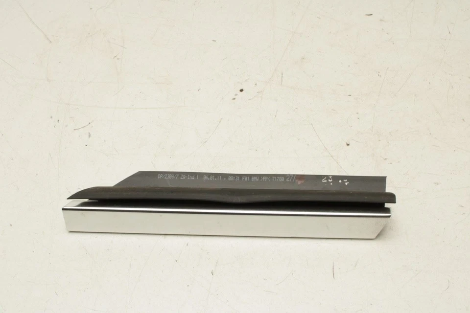 2010-2015 BMW 750Li xDrive Rear Left Door Run Channel w/ Molding Set 51357179129 - Image 2 of 4