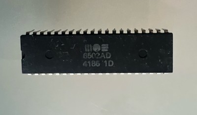 Vintage Commodore 64 MOS 6502 AD Defekt Deko Schlüsselanhänger
