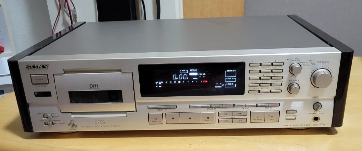 sony datプレーヤー57es Sony DAT DTC-57ES Digital Audio Tape Deck DAT AC100V 50Hz/60Hz