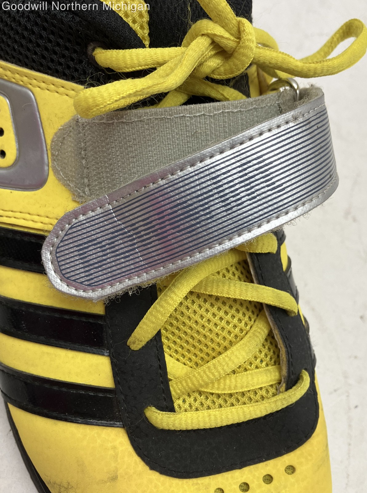 adidas Yellow/Black Solid Athletic Weightlifting … - image 6