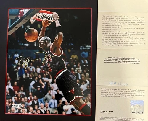 Michael Jordan Dunk Uda Upper Deck 8x10 Autograph Screaming Dunk