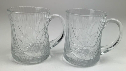 Arcoroc Vintage Canterbury Crocus Glass Coffee Mug Set Of 2 Tea Cups France 12oz