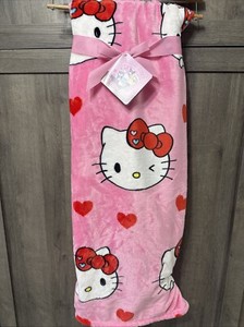 New Hello Kitty Winking Hearts Pink Plush 60" x 70" Throw Blanket On Hanger