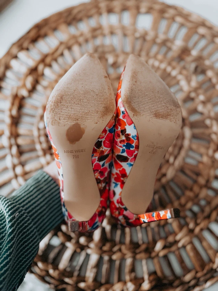 RARO NINE WEST Mujer’s Titiana Zapatos de salón florales, talla 7 Foto 4 de 4