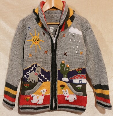 Strickjacke hellgrau bunt Gr. 110*116 Kapuze Peru Sonne Tiere Bauernhof 8DGr  1