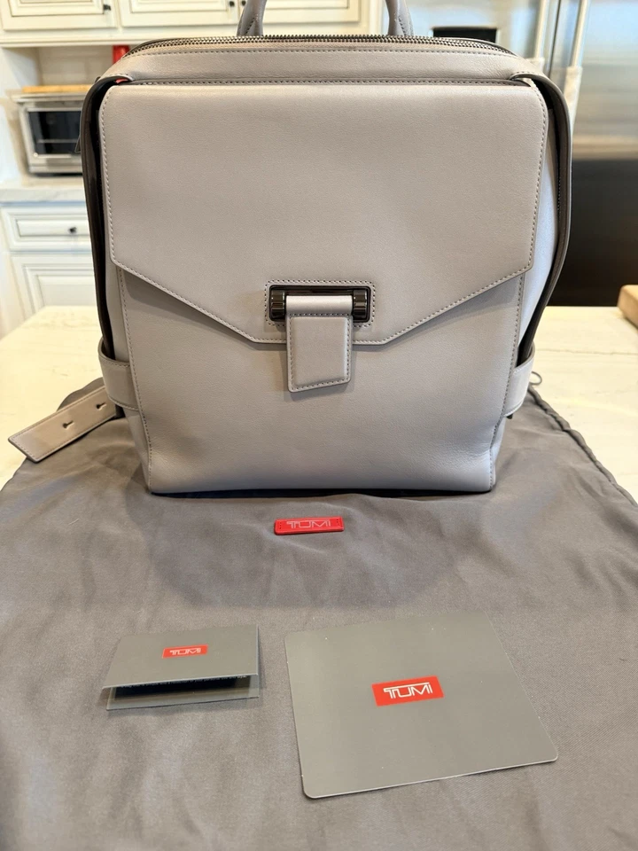 Mochila de cuero Tumi Maren Morgan mochila de negocios estuche damas. Foto 4 de 4