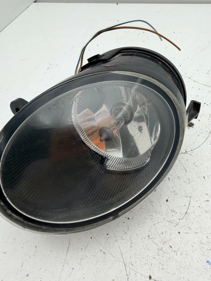 Conjunto de luces antiniebla derecha e izquierda Audi A6/S6 2005-2008 4F0-941-699 par OEM Foto 3 de 4