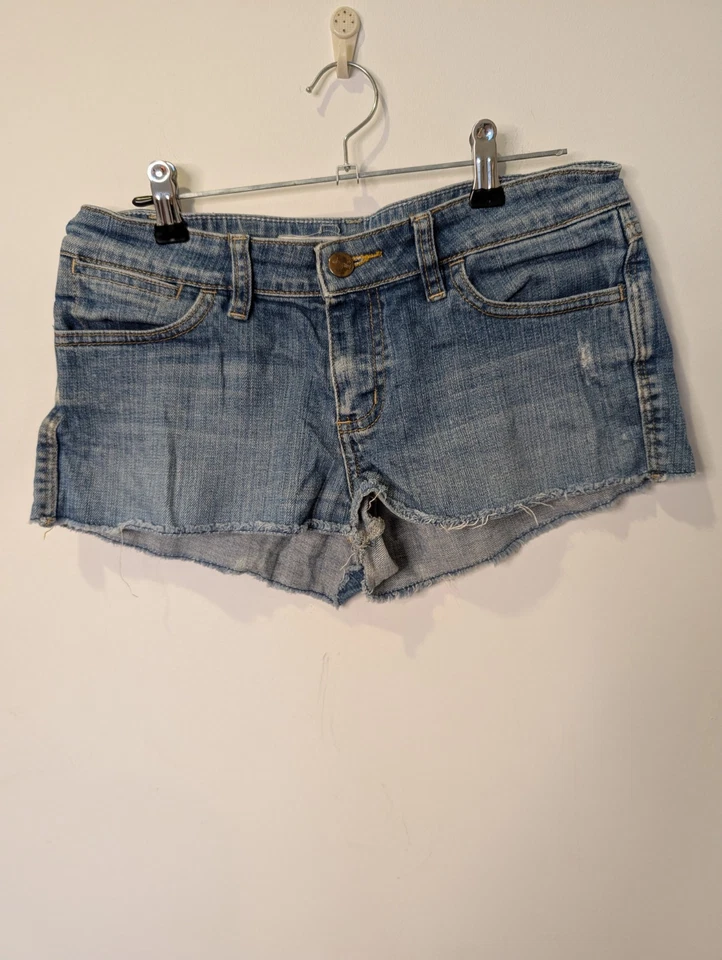 Pantalones Cortos Denim De Colección Y2K Wrangler CHEEKY Tiro Bajo Para Mujer AUS 10 S Azul Elástico Foto 2 de 4
