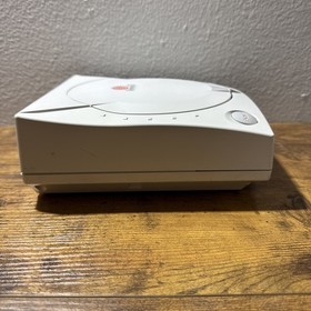 Sega Dreamcast Console HKT-3020 For Parts Or Repair Does Not Read Discs