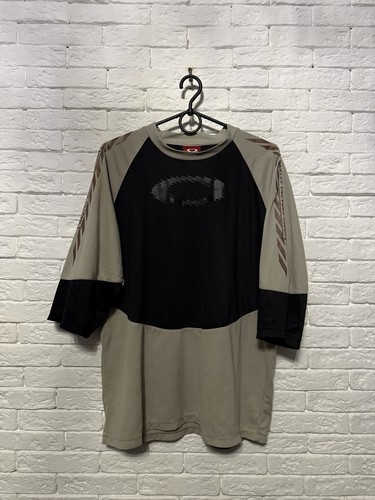 Camiseta Oakley Software Vintage Enorme Logo Manga 1/2 Talla M
