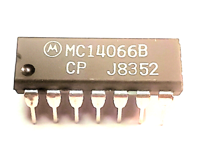 Circuit Intégré Motorola MC3301P - DIP 14 Pins, Neuf De Stock Ancien