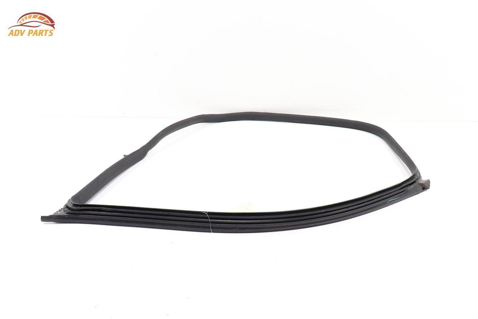 Maserati Quattroporte 2014-2020 Front Right Outer window scraper seal