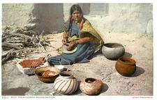 c1910 Hopi Pueblo Arizona Moki Indian Woman making pottery Postcard 25-2051