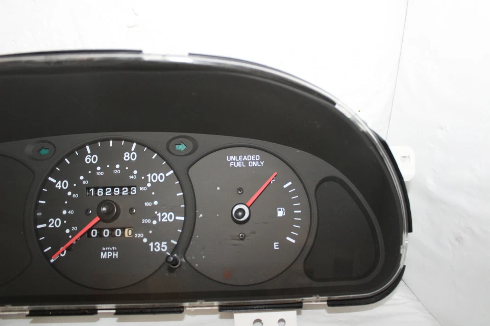 Speedometer Instrument Cluster 00 01 Kia Sephia Dash Panel Gauges 162,923 miles - Image 4 of 4