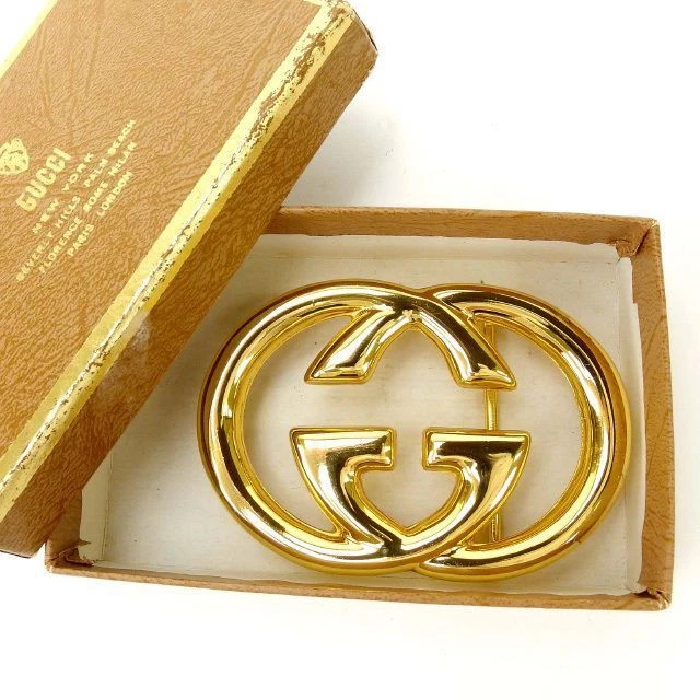 Gucci Boucle dorée à emboîtement vintage   Taille 8 cm x 5,5 cm avec boîte de rangement   Ran