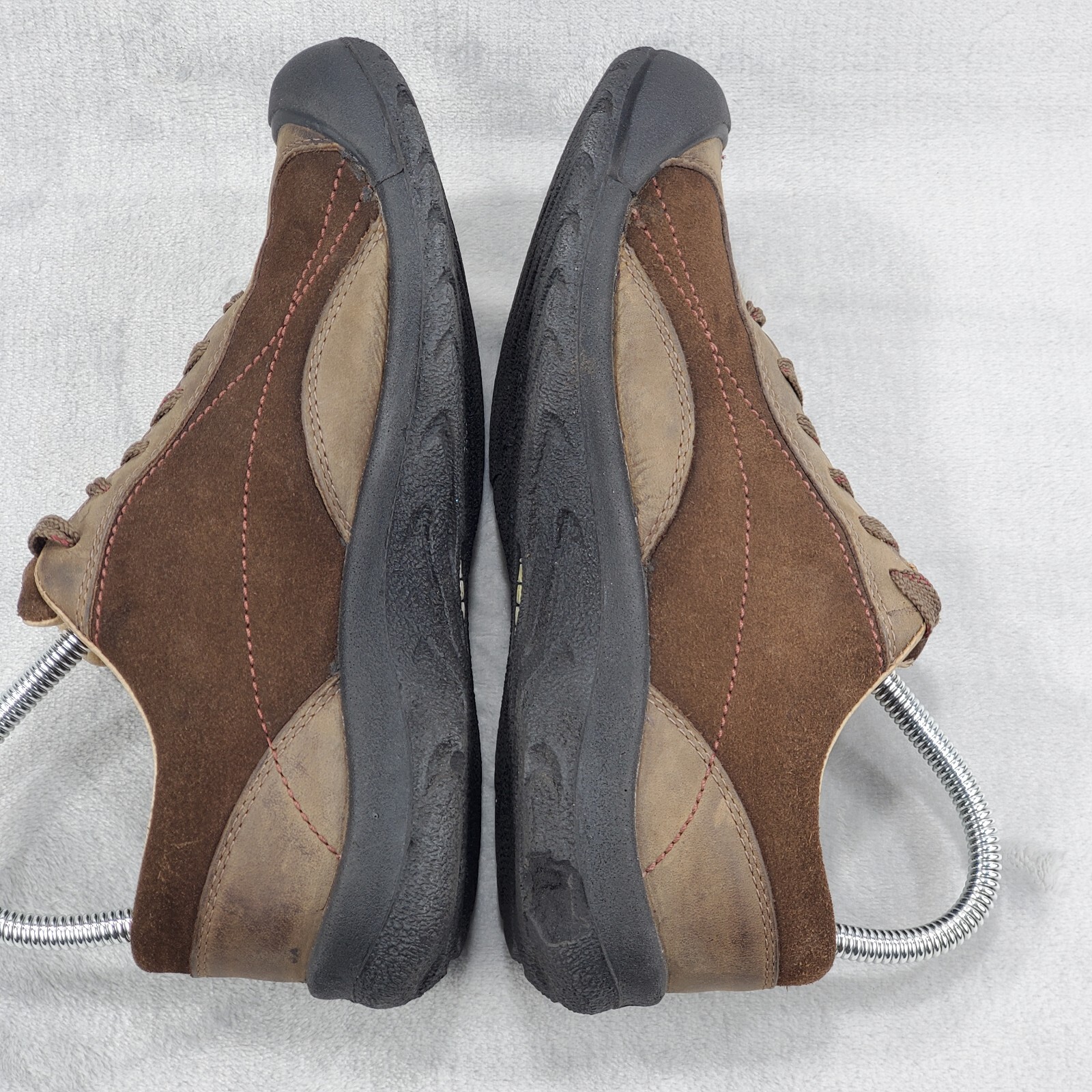 Scarpe da passeggio Keen SM0608 in pelle scamosciata marrone da donna misura 7 5 stringate escursionismo