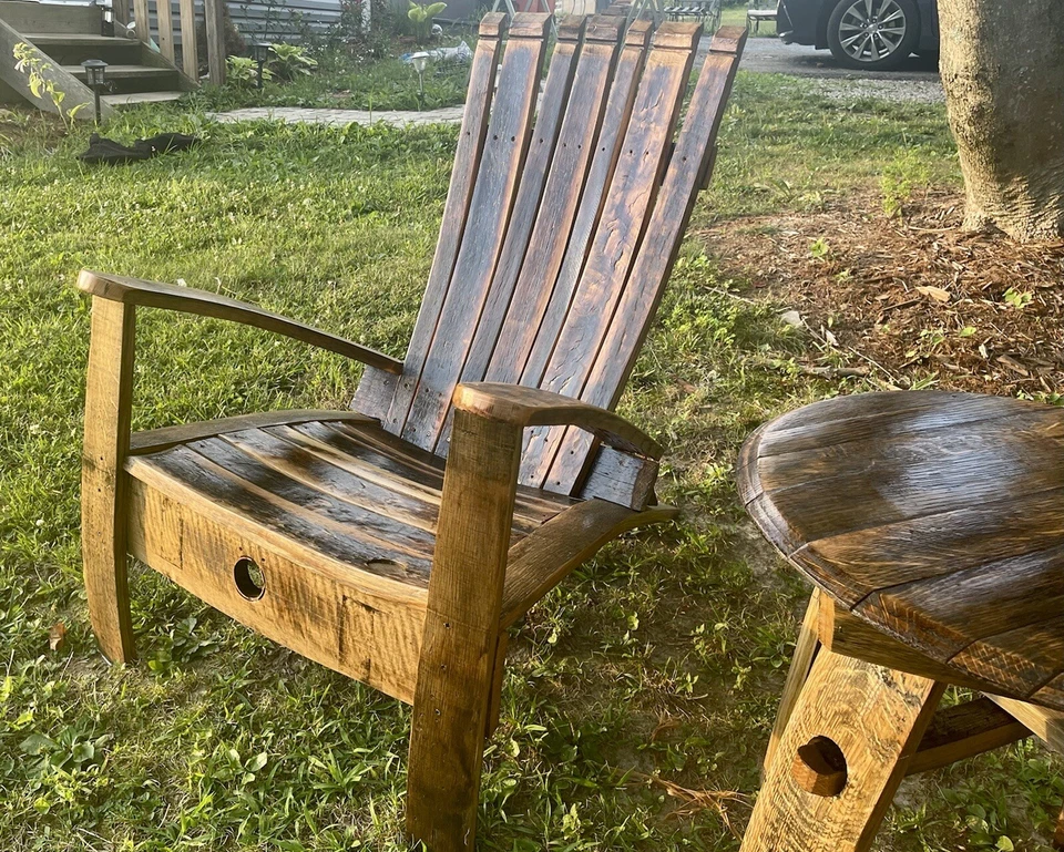 Sillas Anirondack de barril de bourbon Foto 4 de 4