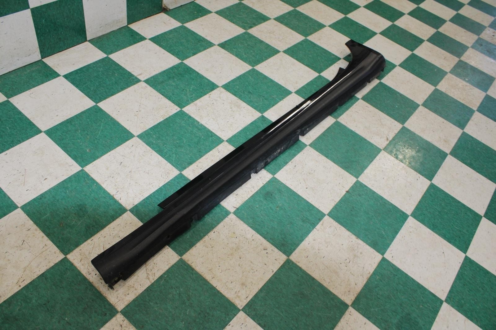 14-22 Ghibli Black Driver Side Left LH Rocker Molding Side Skirt Panel OEM WTY