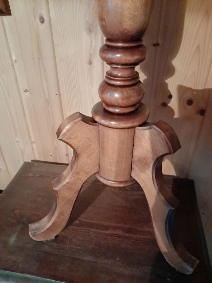 Antique Floral Column Flower Table 71cm Walnut?? - Image 4 of 4