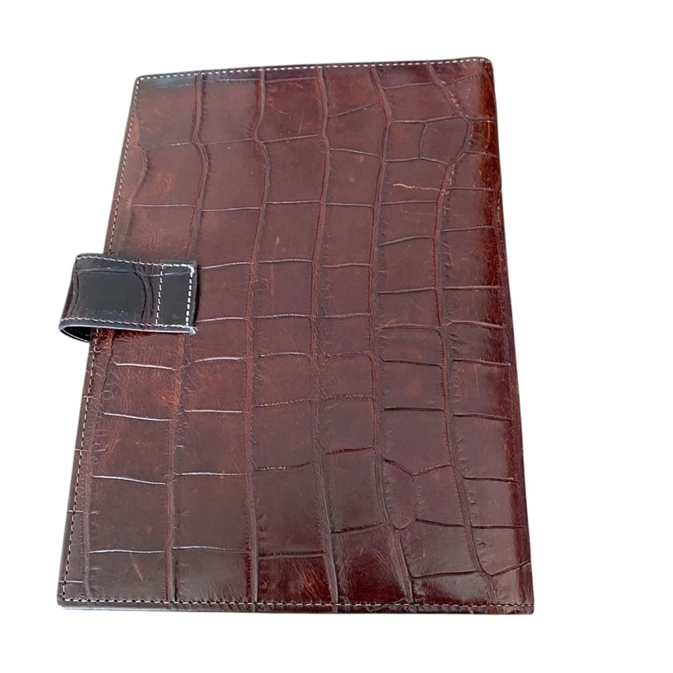 Vintage Dooney Bourke Leather Planner Wallet Embossed Alligator Print Brown 8x6 - Image 2 of 4