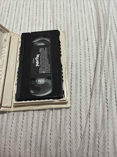 Special Edition Peter Pan VHS Tape - Picture 2 of 3