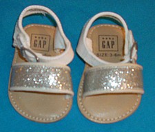 Baby Gap 3-6m Silver Glitter and Off-White Buckle Strap Sandals