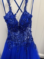la femme Prom dress size 4 Royal blue